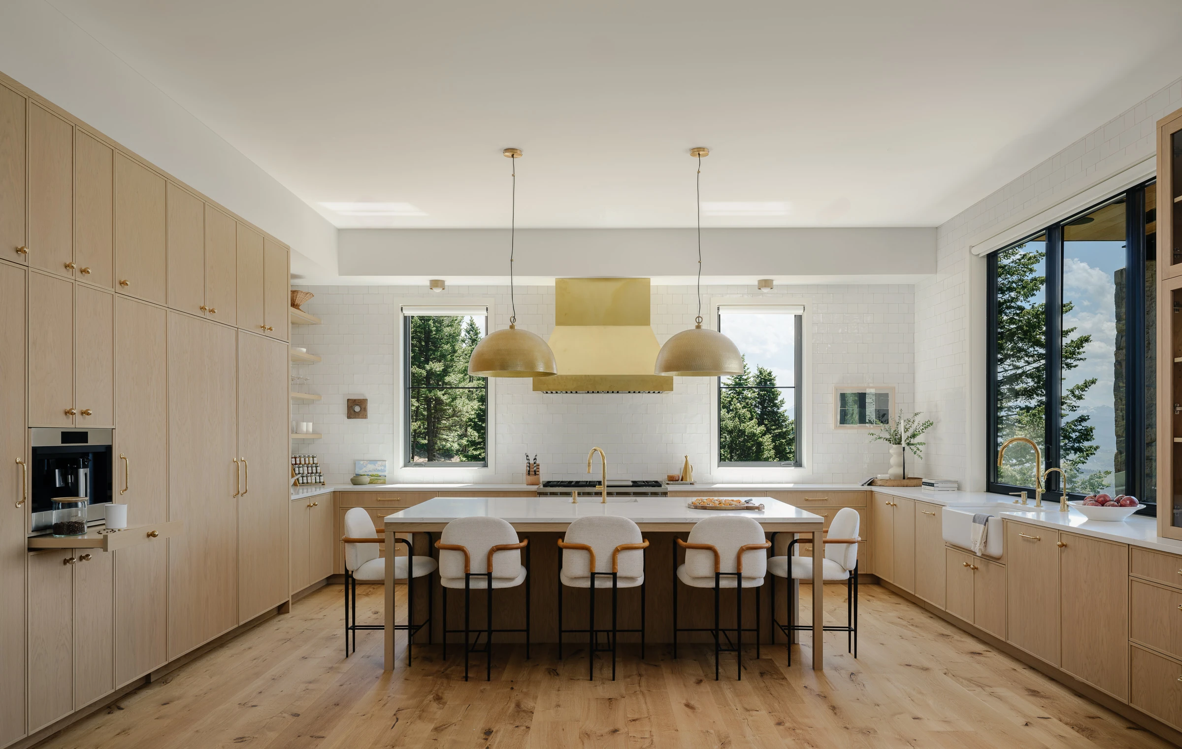 Resolute Ridge — architectural interior photography by Kevin Chartier, Bridger Mountains, Bozeman